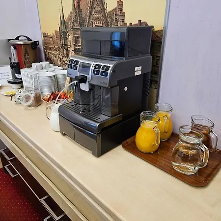 Dikul Market Square Отель 3*