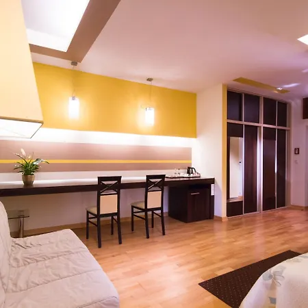 Dikul Market Square 3* Вроцлав