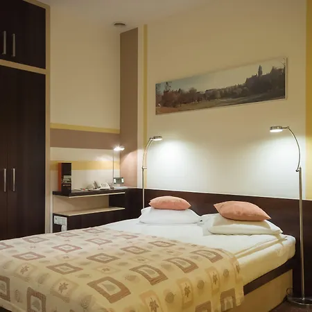 Dikul Market Square Вроцлав