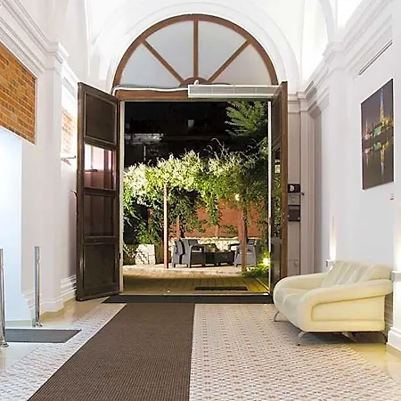 Dikul Market Square Hotel 3*